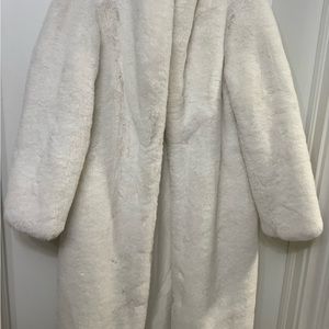 MISSGUIDED white faux fur coat